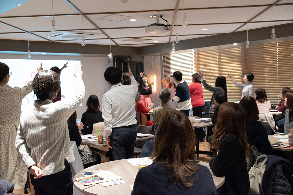 松下絵梨さんの掛け声でじゃんけん！