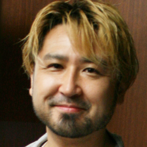 写真：鷹野雅弘