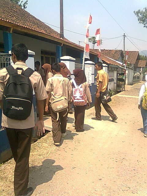 Gerbang_Sekolah.jpg